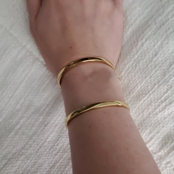 Jules Smith Gold Bangle - Picture 2 of 4